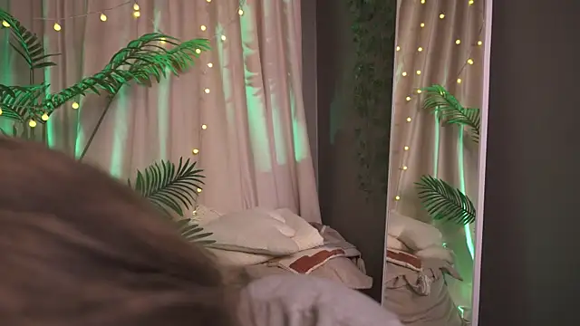 Sense Of Rosemary online show from 12/20/25, 05:32