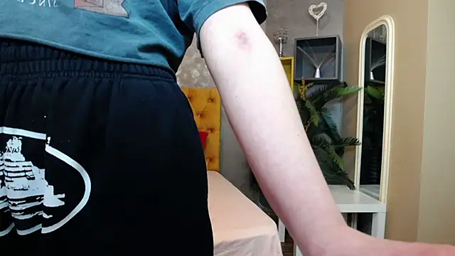 DashaFlame online show from 04/02/26, 12:45