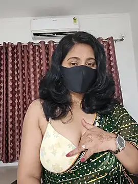 Snapshot of Your-Vedika chatting on 06/15/26, 03:23 Your-Vedika online show from 06/15/26, 03:23