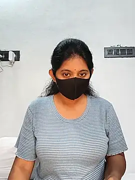 Snapshot of Your-Vedika chatting on 10/18/25, 08:16 Your-Vedika online show from 10/18/25, 08:16