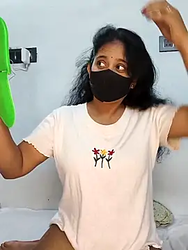 Snapshot of Your-Vedika chatting on 10/05/25, 05:58 Your-Vedika online show from 10/05/25, 05:58
