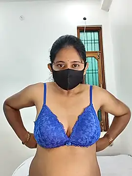 Snapshot of Your-Vedika chatting on 11/15/25, 07:45 Your-Vedika online show from 11/15/25, 07:45