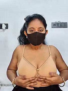 Snapshot of Your-Vedika chatting on 10/25/25, 04:44 Your-Vedika online show from 10/25/25, 04:44