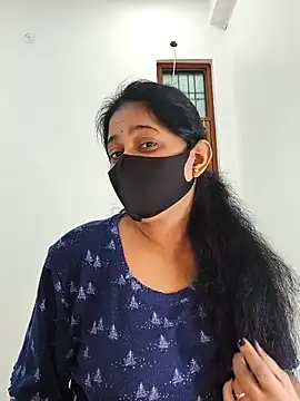 Snapshot of Your-Vedika chatting on 11/16/25, 09:03 Your-Vedika online show from 11/16/25, 09:03