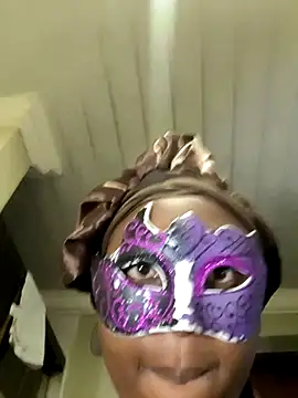 malaika1999 online show from 03/05/26, 04:42