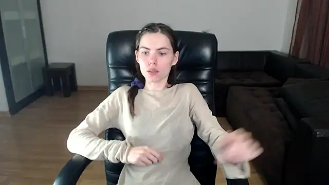 AmelieReve online show from 09/15/25, 05:46