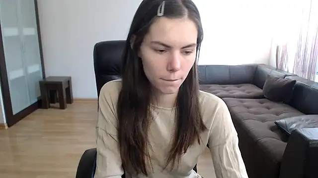 AmelieReve online show from 10/10/25, 12:17