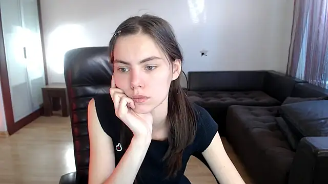 AmelieReve online show from 09/16/25, 02:18