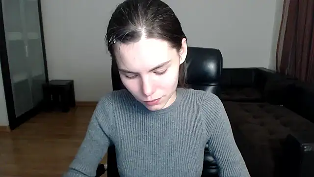 AmelieReve online show from 09/25/25, 05:19