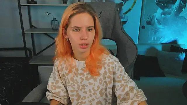 Snapshot of NitaNihil chatting on 12/04/25, 12:48 NitaNihil online show from 12/04/25, 12:48