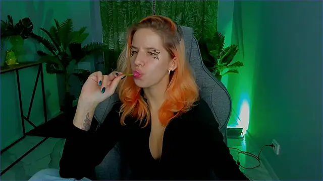 Snapshot of NitaNihil chatting on 12/03/25, 09:53 NitaNihil online show from 12/03/25, 09:53