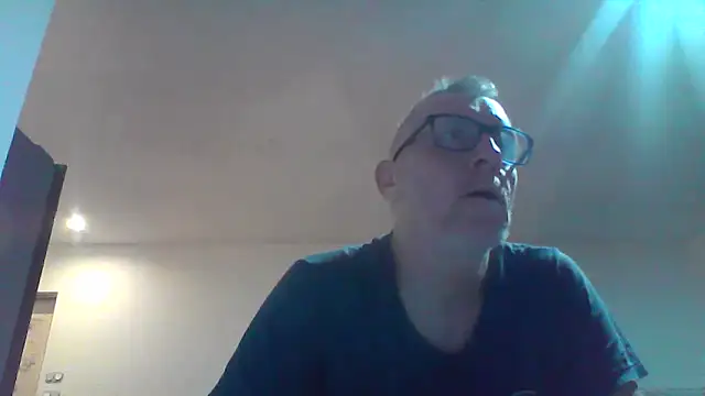 davv28 online show from 10/17/25, 01:31