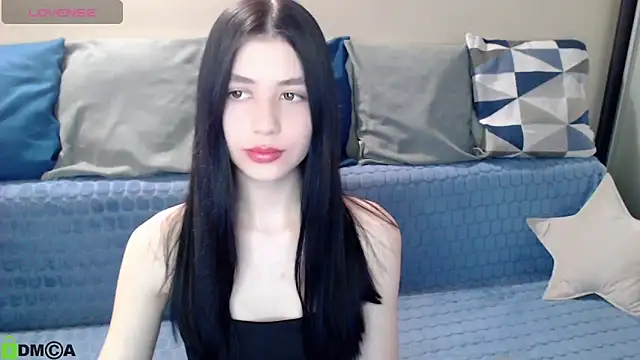 SelinLi online show from 04/11/26, 07:38