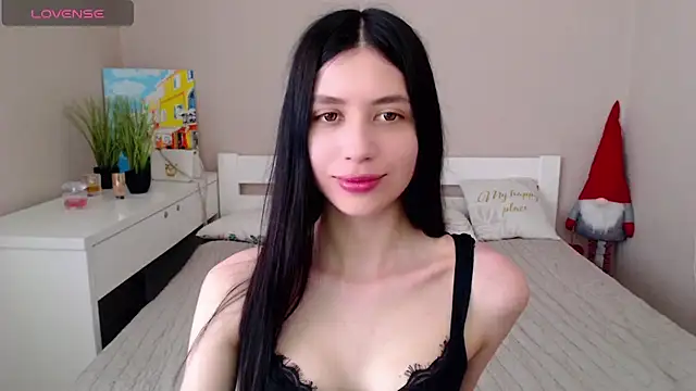 Snapshot of SelinLi chatting on 06/10/26, 09:54 SelinLi online show from 06/10/26, 09:54