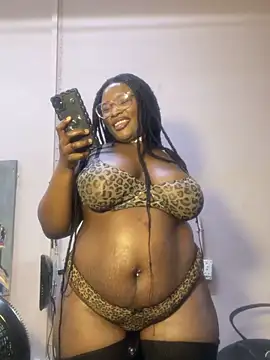 CurvyCocoxxx online show from 06/03/26, 07:31