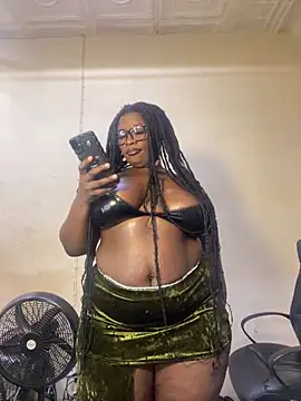 CurvyCocoxxx online show from 05/20/26, 05:59