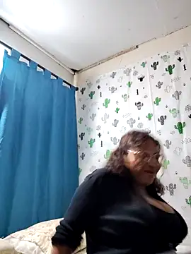 Avannay online show from 04/24/26, 12:45