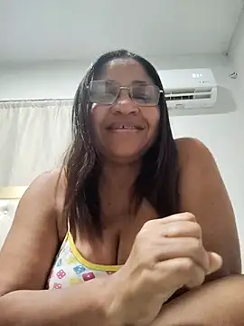 Avannay online show from 10/26/25, 03:07