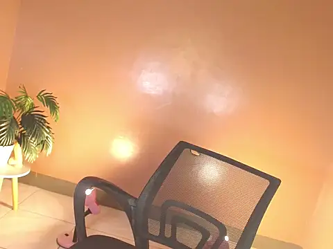 seductivehugecumontopx online show from 11/12/25, 10:19