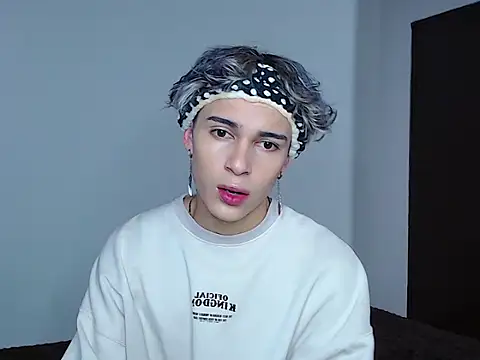 john vichenso online show from 10/27/25, 10:11