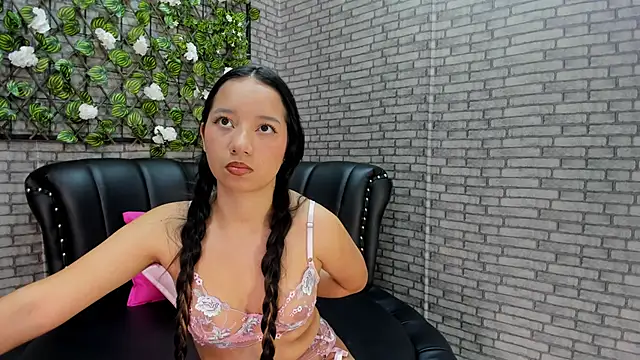 Snapshot of akimy_teen chatting on 09/20/25, 01:05 akimy teen online show from 09/20/25, 01:05
