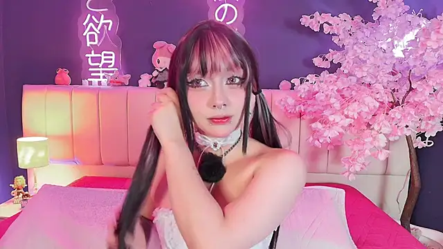 Shizuko  online show from 04/16/26, 09:15