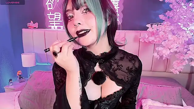 Shizuko  online show from 03/30/26, 08:43