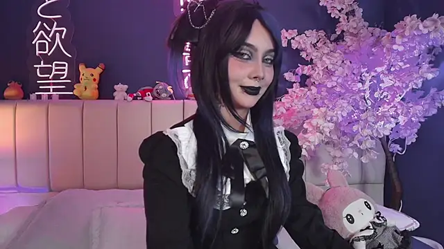 Shizuko  online show from 04/28/26, 08:46