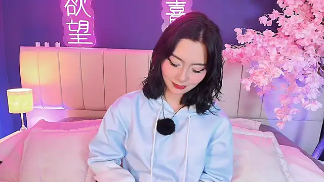 Shizuko  online show from 02/20/26, 08:33