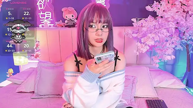 Shizuko  online show from 03/13/26, 09:09