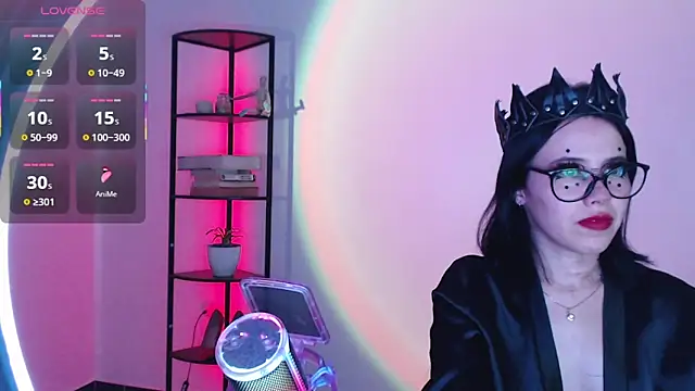 girldom online show from 09/19/25, 03:38