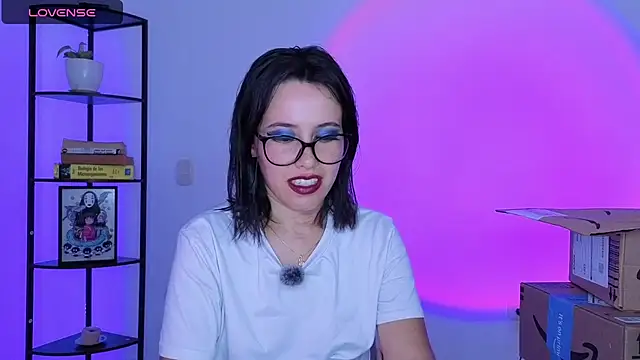 girldom online show from 07/01/26, 05:13
