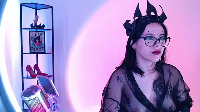 girldom online show from 01/07/26, 04:56