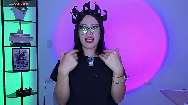 girldom online show from 05/21/26, 04:48