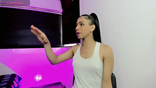 Britany montiel online show from 04/13/26, 07:07