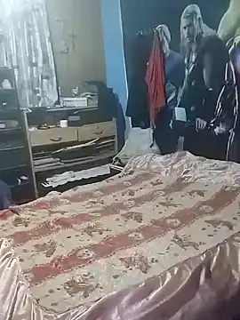 checarnal23 online show from 04/29/26, 02:05