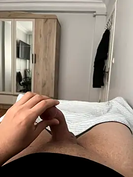 Erenn9972 online show from 09/21/25, 12:54