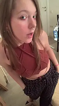 VesnaCrystal online show from 02/15/26, 10:36