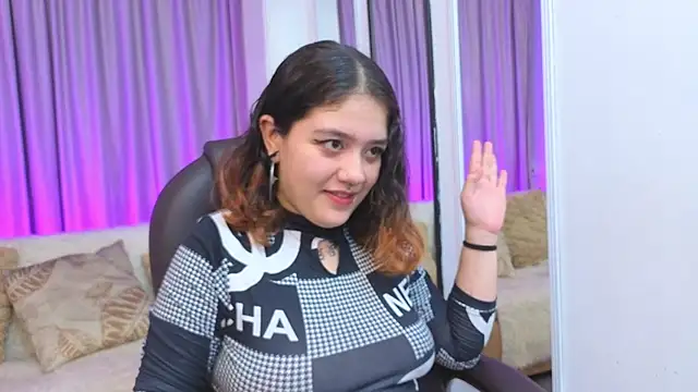 Snapshot of Niaa_Stark chatting on 04/11/26, 11:47 Niaa Stark online show from 04/11/26, 11:47