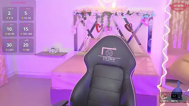 ZURY TAY online show from 10/06/25, 11:44