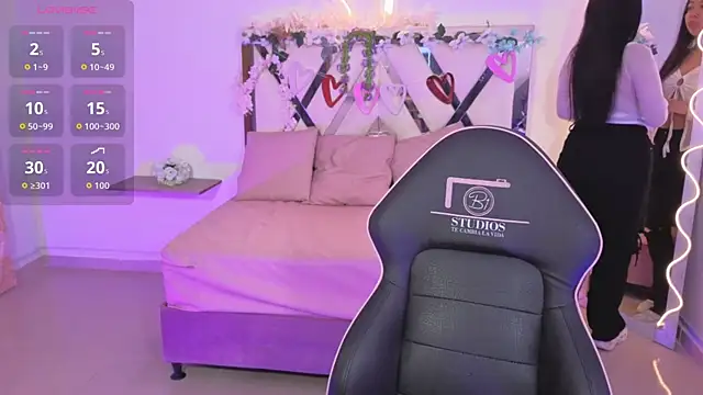 ZURY TAY online show from 10/07/25, 11:22