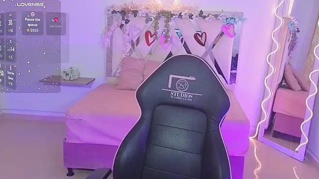 ZURY TAY online show from 09/27/25, 11:38