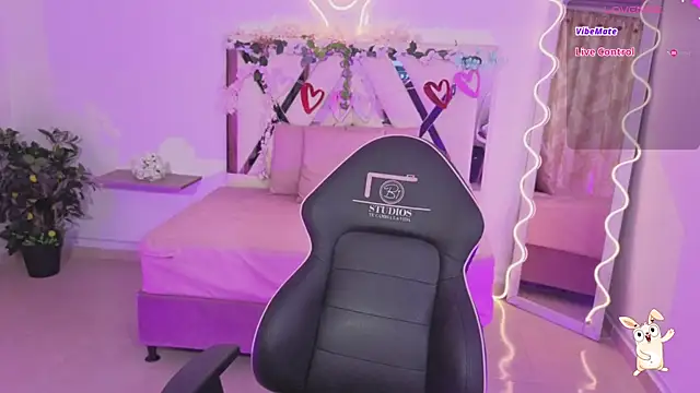 ZURY TAY online show from 11/27/25, 11:43