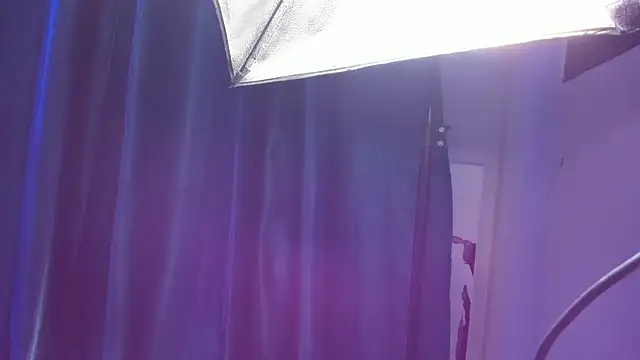 alicetaylor 1 online show from 09/26/25, 09:21