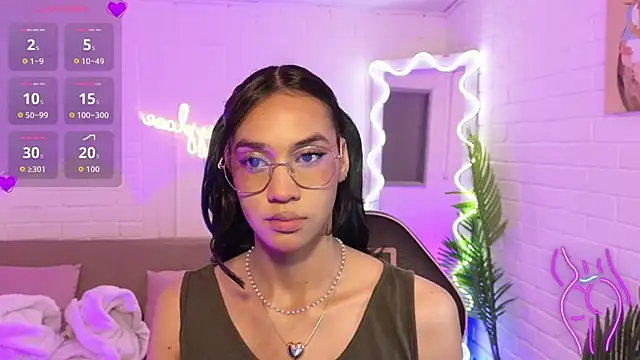 artemiss tay online show from 11/04/25, 07:06