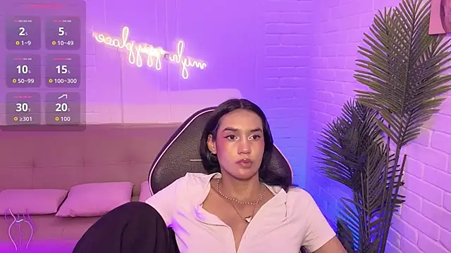 artemiss tay online show from 11/18/25, 07:06