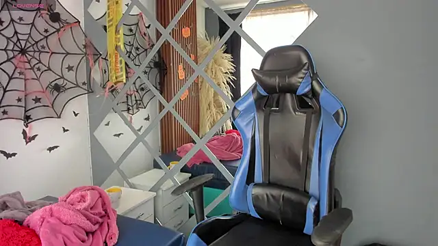 hannah lover online show from 11/04/25, 07:17