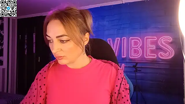 Blonde Temptation online show from 10/30/25, 11:08