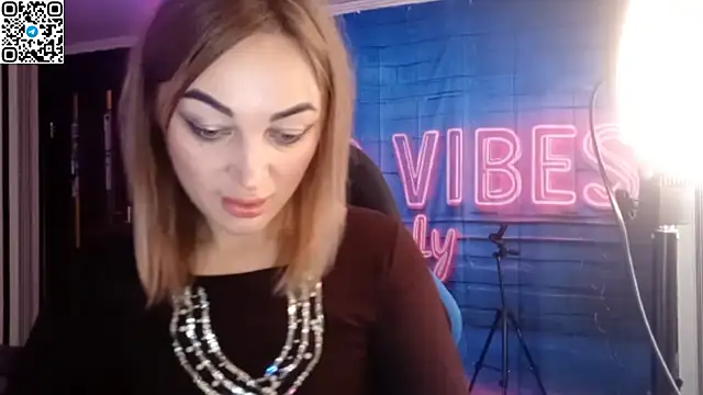 Blonde Temptation online show from 10/27/25, 10:05