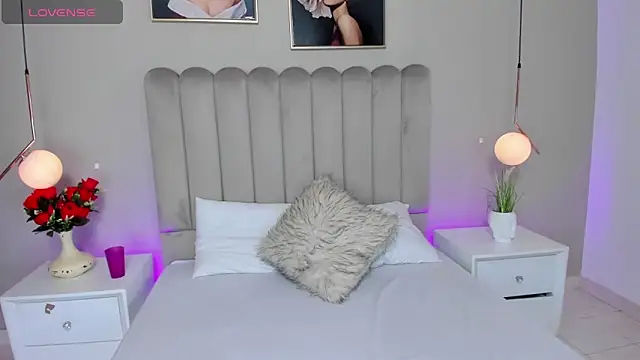 Dani rosse  online show from 04/15/26, 12:10